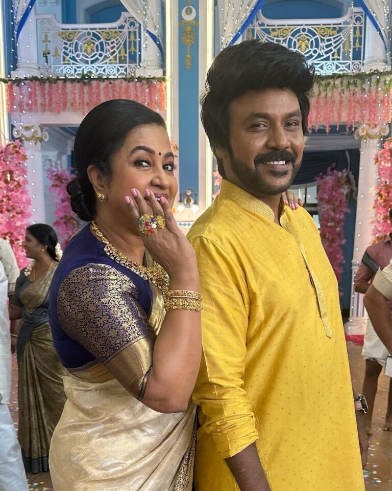 Raghava Lawrence Gifted A Gold Ring To Radikaa Sarathkumar After Wrapping Up ‘Chandramukhi 2’ Shooting