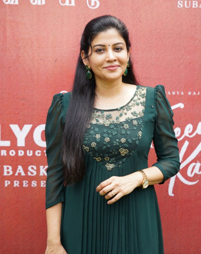 Clicks From Theera Kaadhal Press Meet