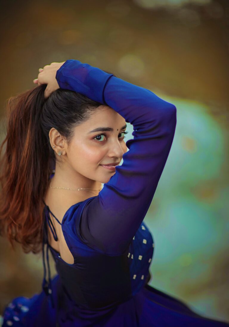 Charming Look Of Actress Abarnathi