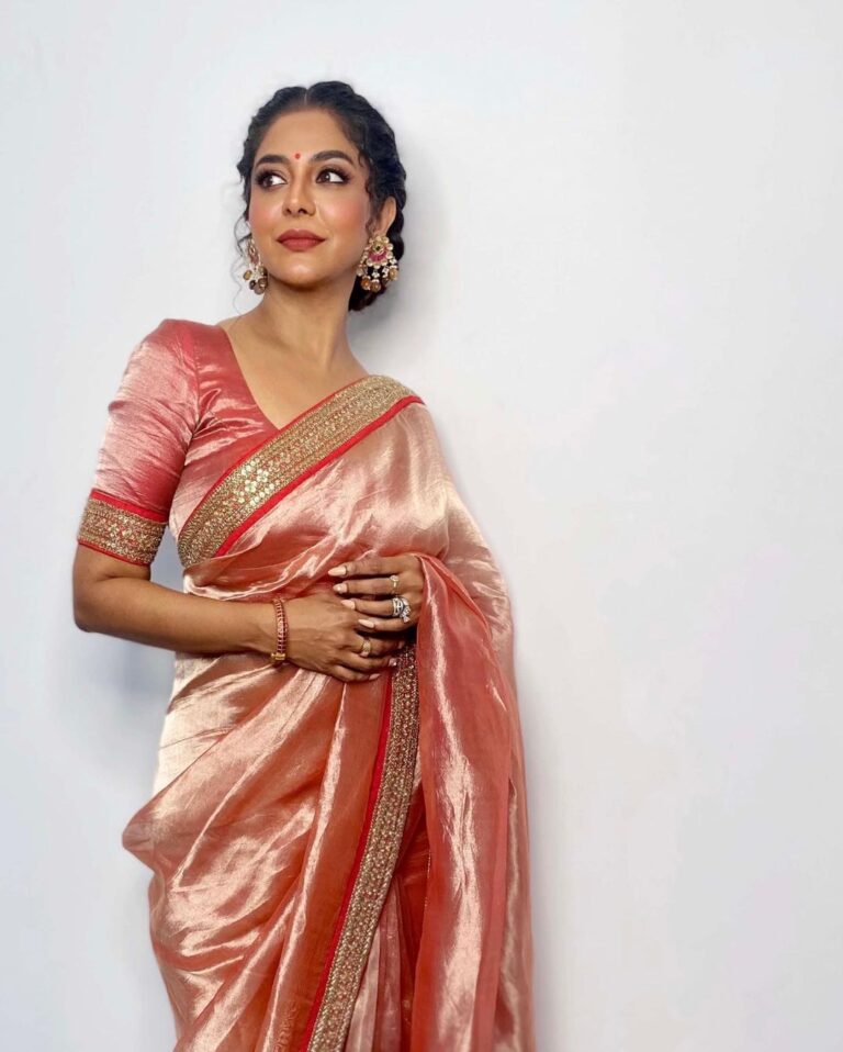 Classy Look Of Poornima Indrajith In Saree