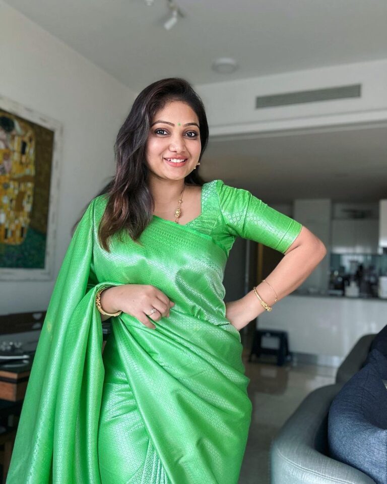Gorgeous Looking Priyanka Nalkari In Green Saree