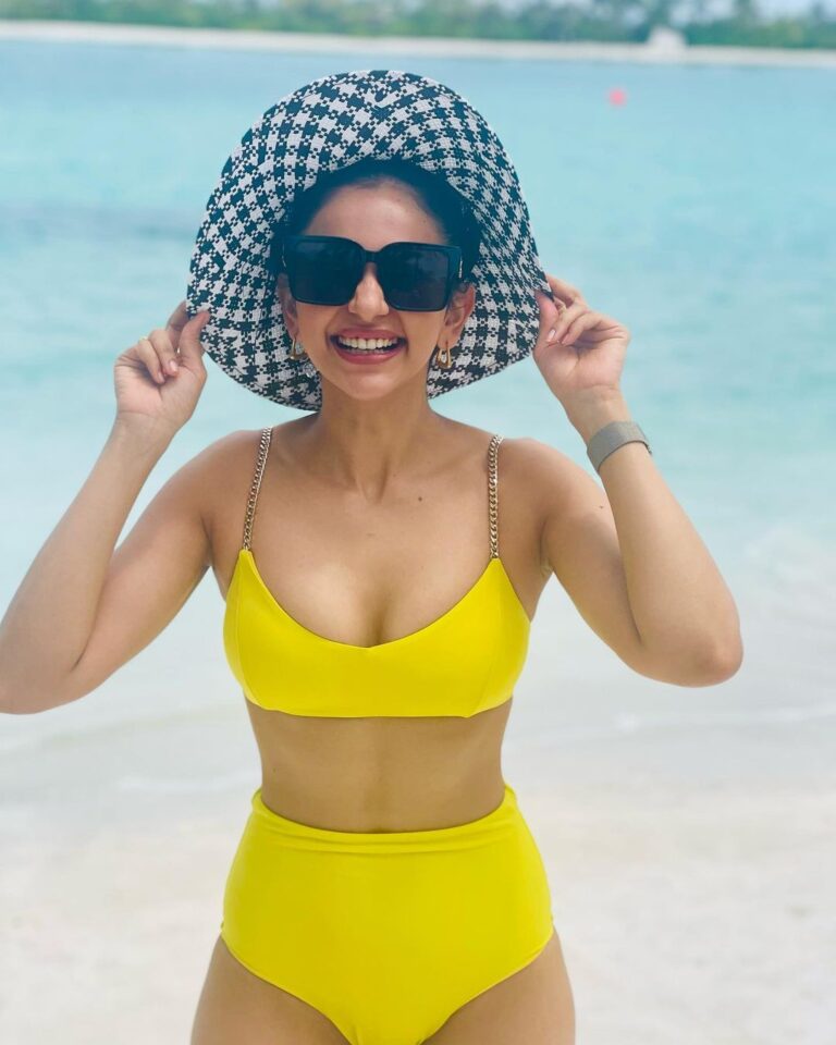 Actress Rakul Preet Singh Enjoying In A Beach In Maldives