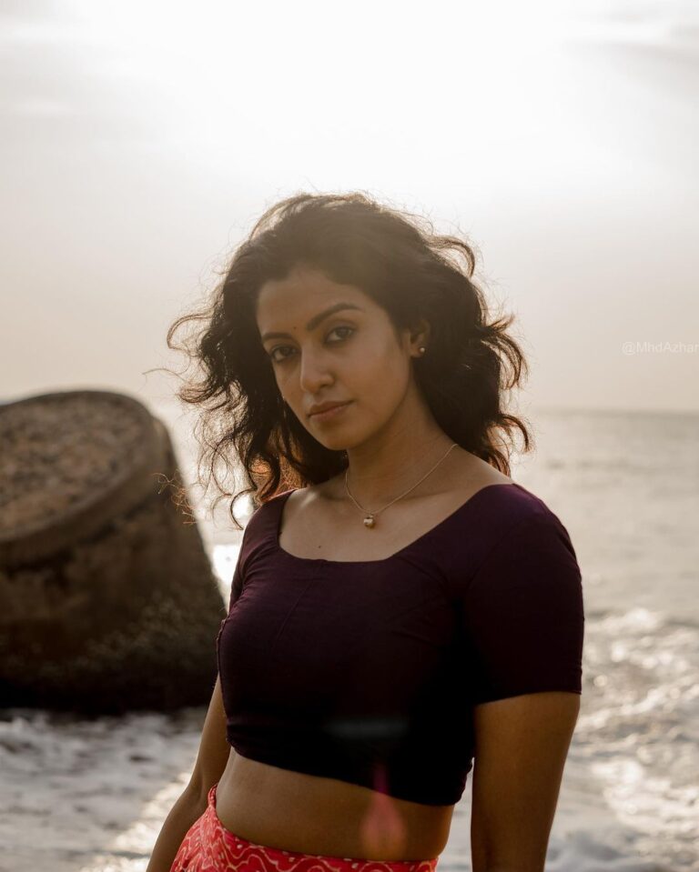 Latest Clicks Of Roshni Haripriyan In Beach