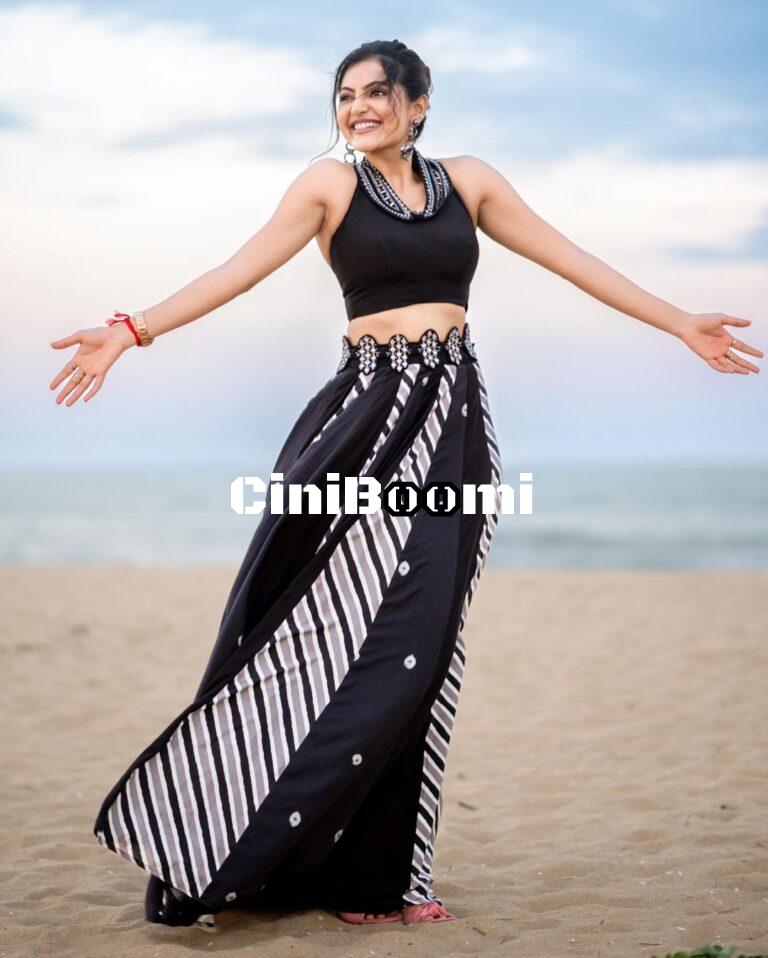 Dazzling Look Of Actress Athulyaa Ravi In Black Outfit