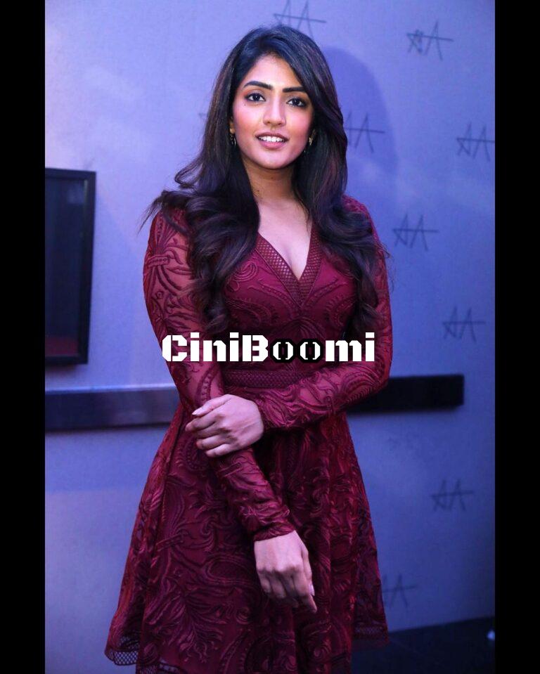Actress Eesha Rebba Flaunting Her Elegance In Recent Uploads