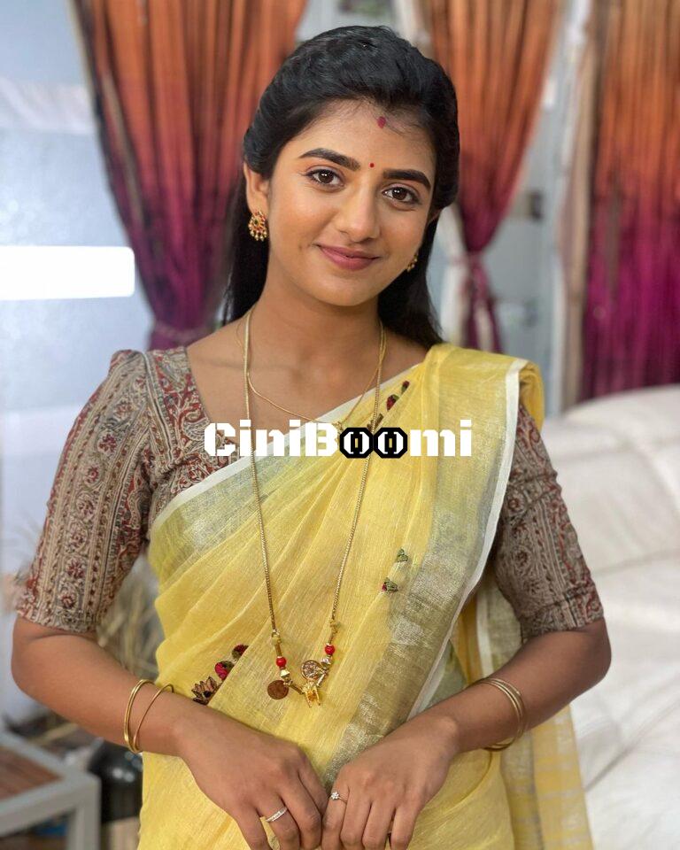 Elegant Look Of Actress Gabriella Charlton In Different Sarees