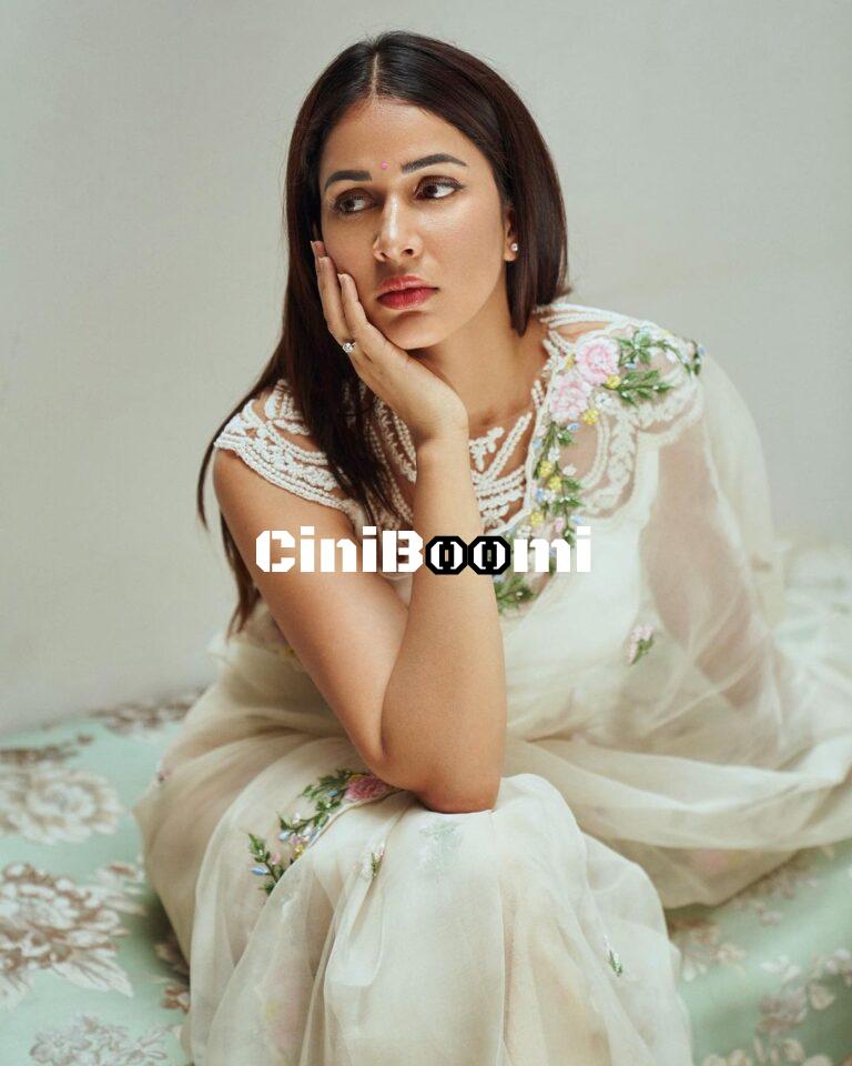 Actress Lavanya Tripathi In White Saree