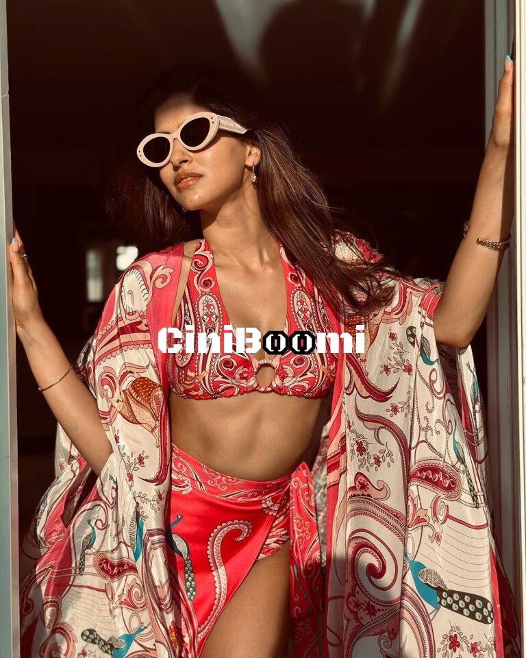 Actress Sakshi Malik Embracing The Sun Kissed Vibe