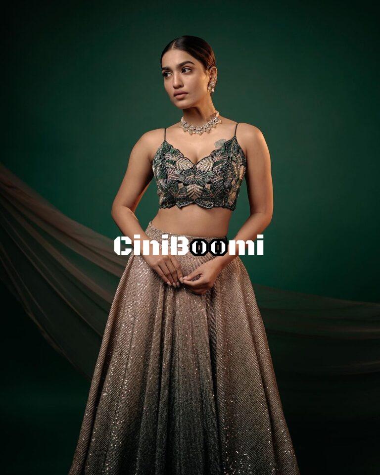 Ravishing Look Of Actress Saniya Iyappan