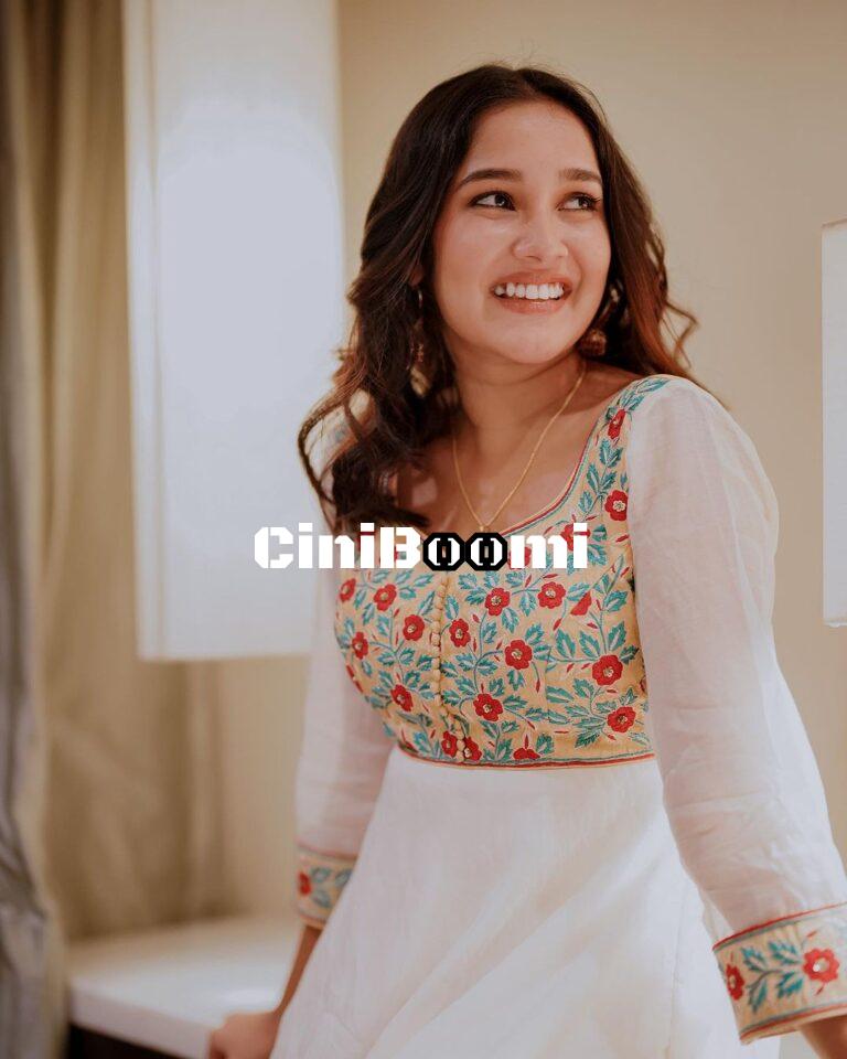 Charming Look Of Anikha Surendran In White Outfit