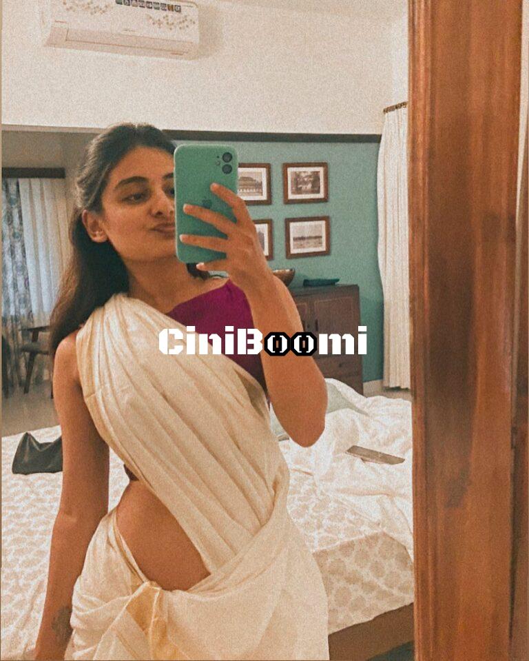 Onam Special Clicks Of Actress Esther Anil