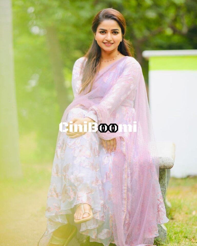 Casual Clicks Of Actress Nithya Ram