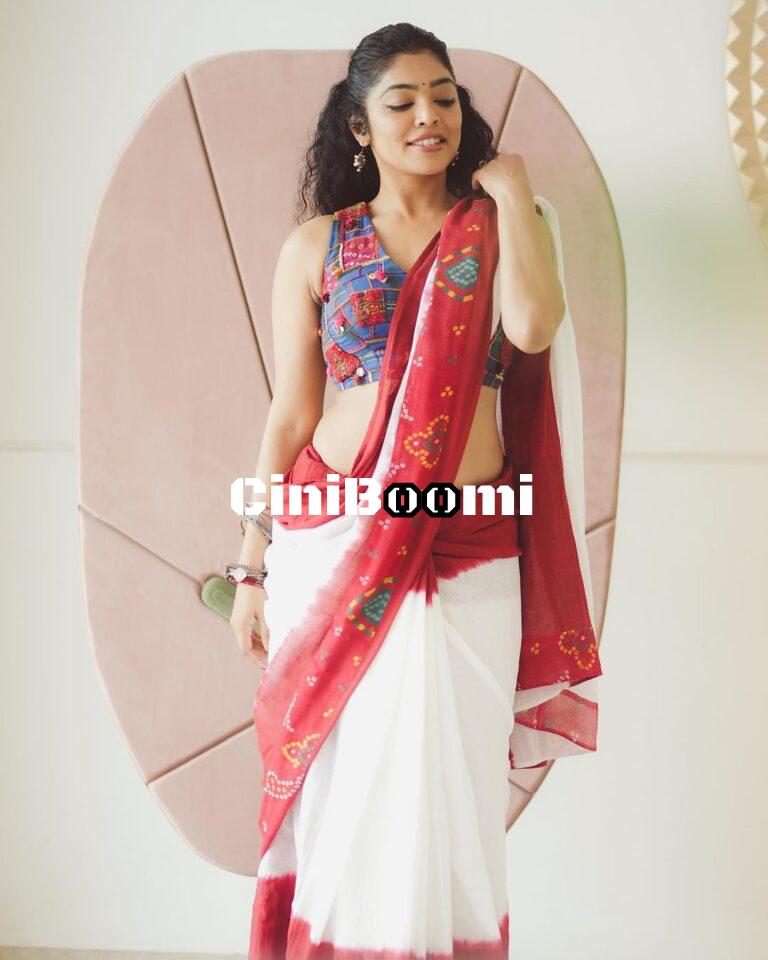Sizzling Pics Of Actress Rima Kallingal