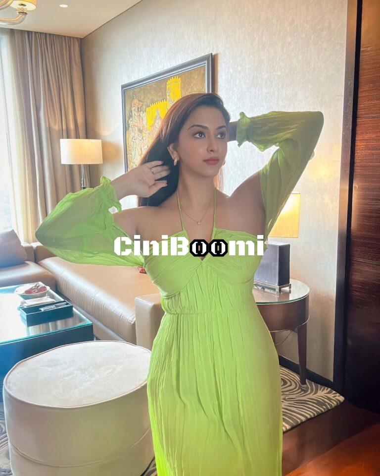 Actress Esshanya Maheshwari Redefines Beauty In Green Outfit