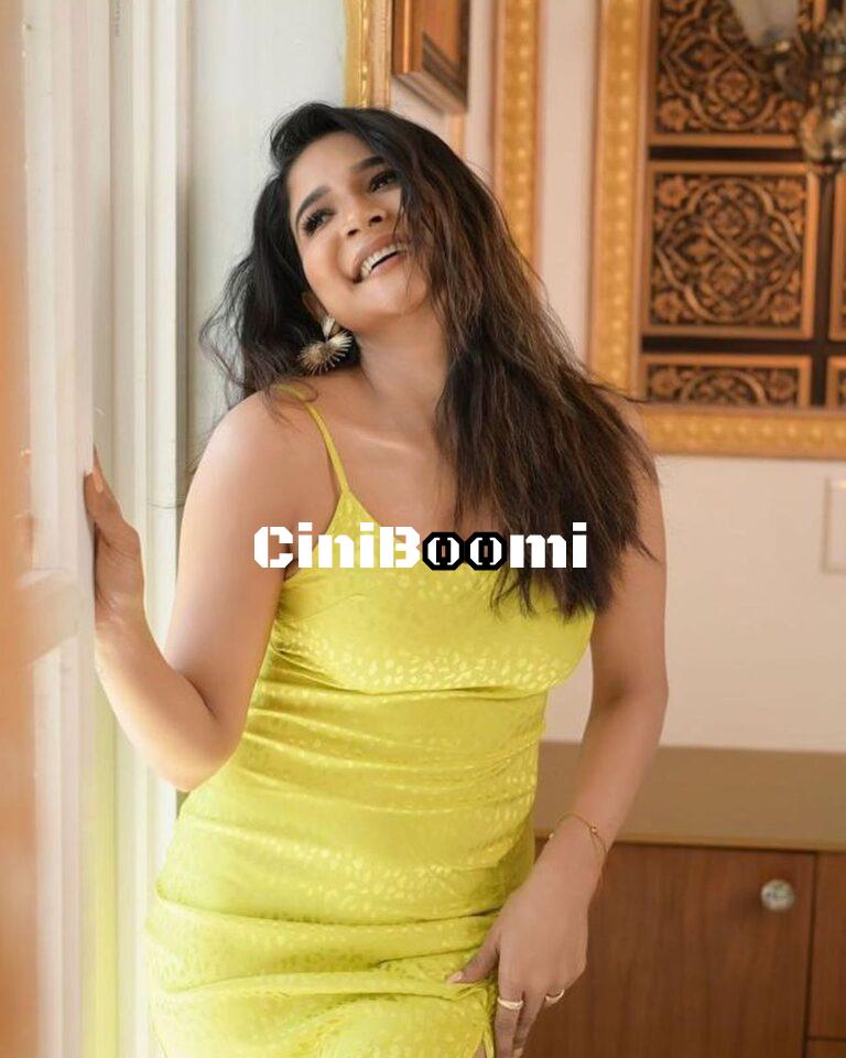 Actress Sakshi Agarwal Radiates Glam In Yellow Outfit