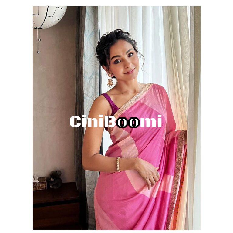 Actress Andrea Jeremiah Redefines Beauty In Saree