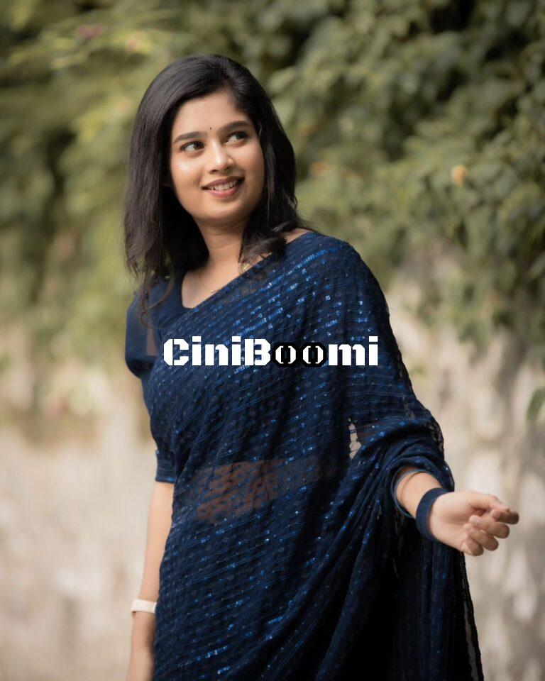 Bigg Boss Fame Janany Redefines Beauty In Blue Saree