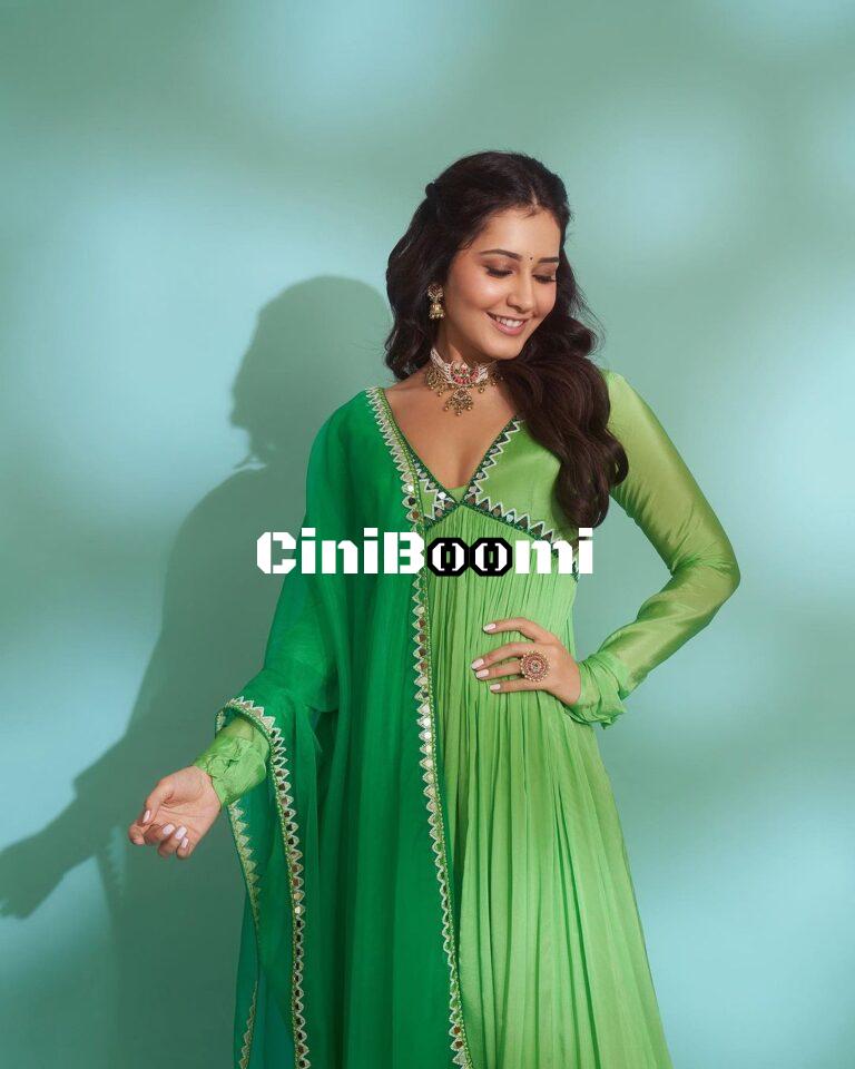 Actress Raashii Khanna Dazzles In Green Outfit