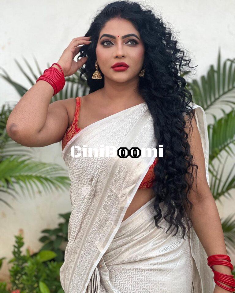 Actress Reshma Pasupuleti Unleashes Her Charisma In Saree