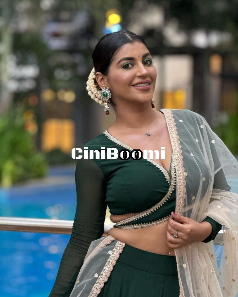 Actress Yashika Aannand Sets The Internet Ablaze With Her Latest Clicks