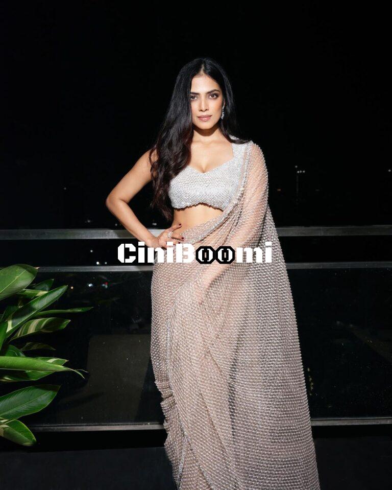 Actress Malavika Mohanan Looks Jaw-Dropping In Saree