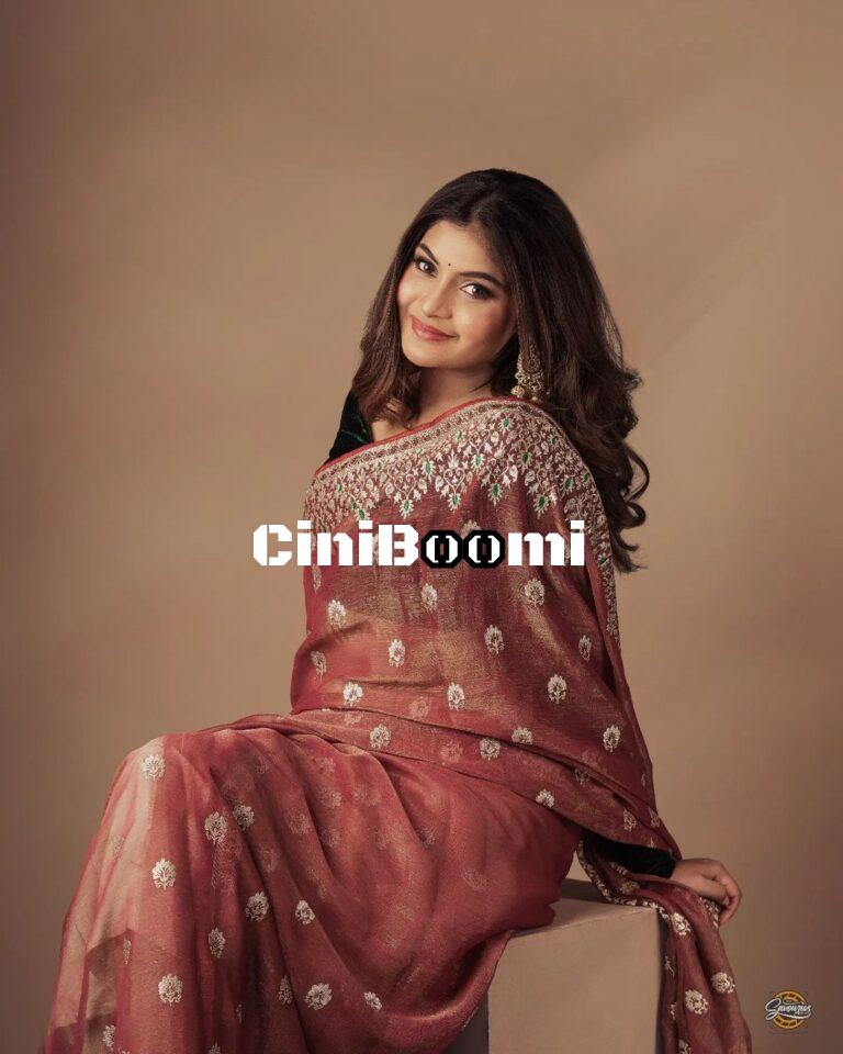 Actress Queency Dazzles In Traditional Outfit