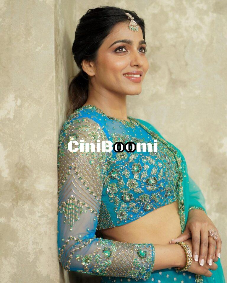 Actress Sai Dhanshika Oozes Charm In Beautiful Lehenga