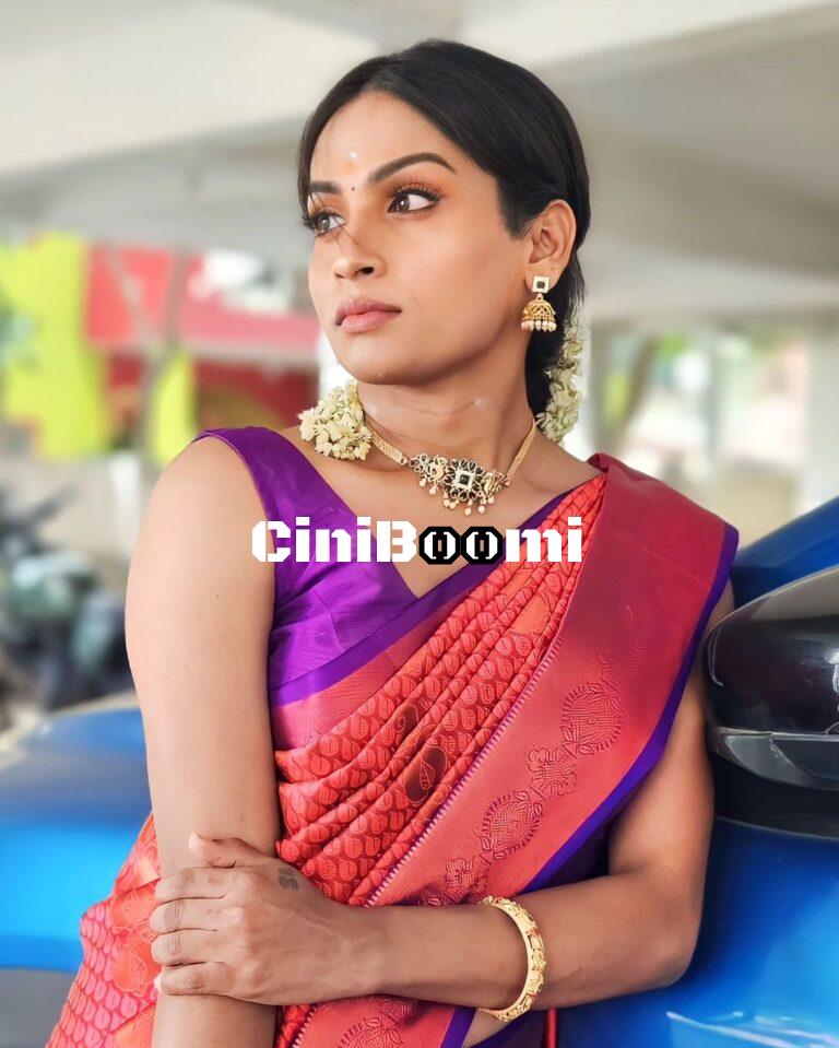 Actress Shivin Ganesan Oozes Charm In Saree