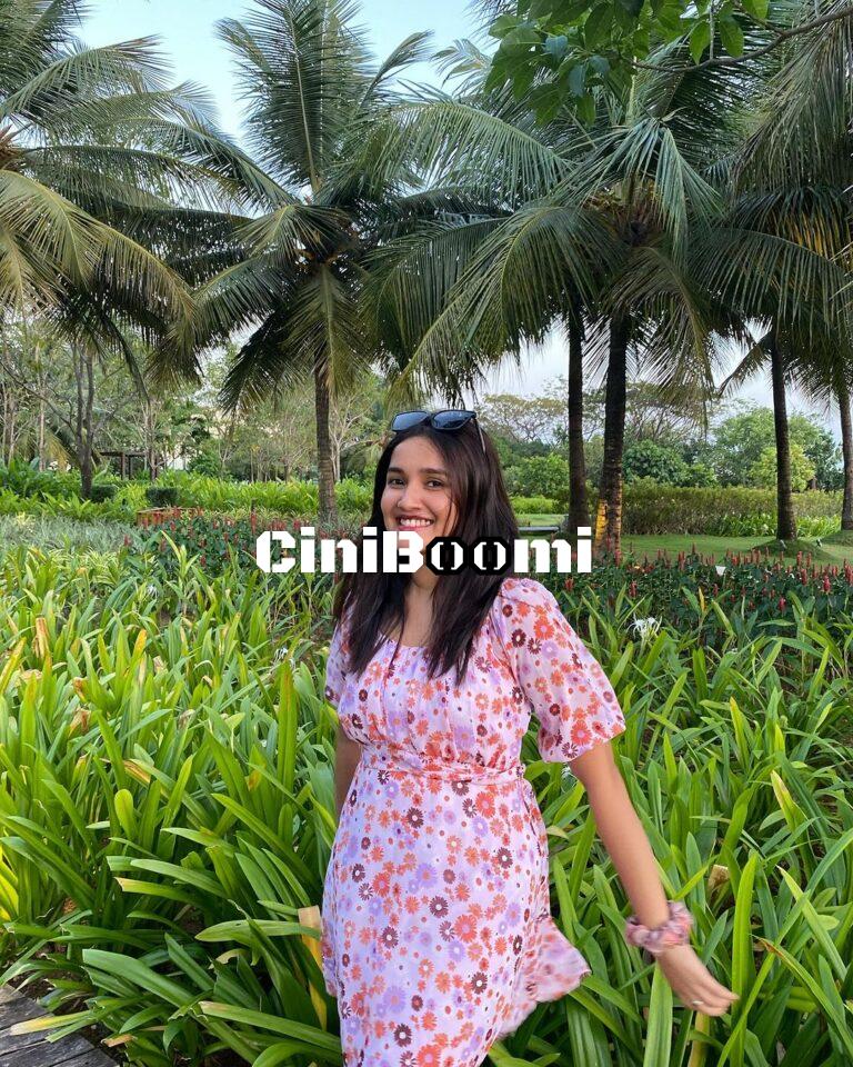 Actress Anikha Surendran Flaunting Her Beautiful Smile