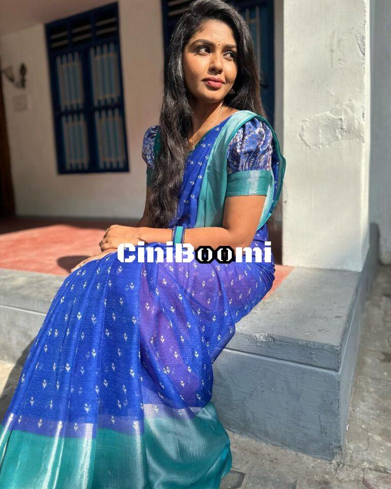 Actress Hema Rajkumar Exudes Elegance In Traditional Outfit