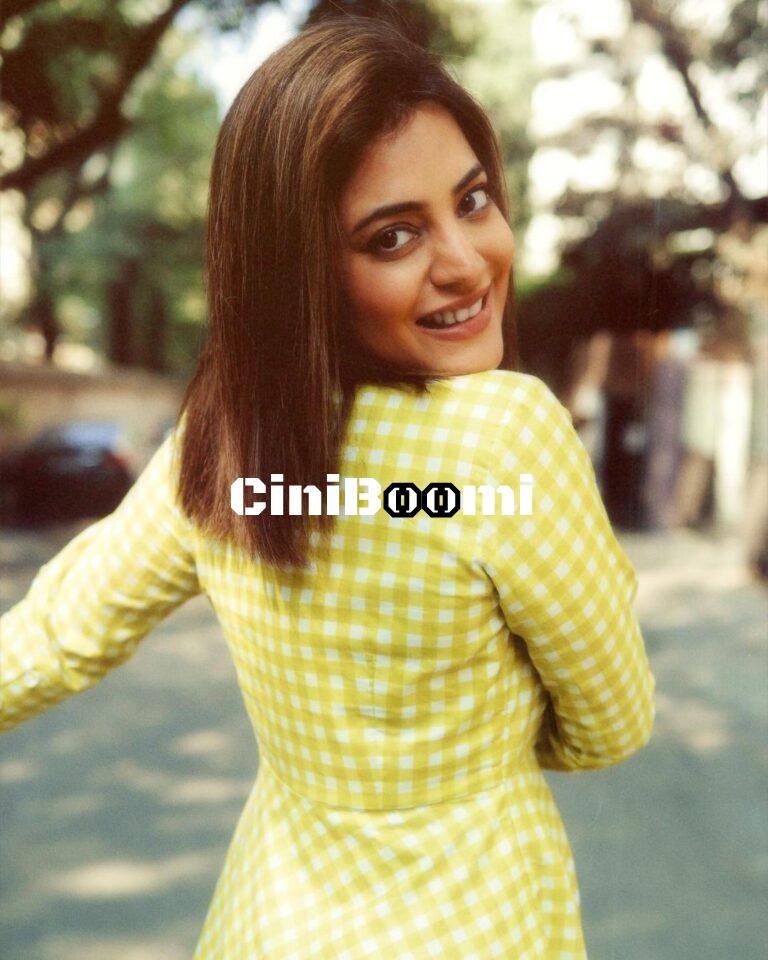 Casual Clicks Of Actress Nisha Aggarwal