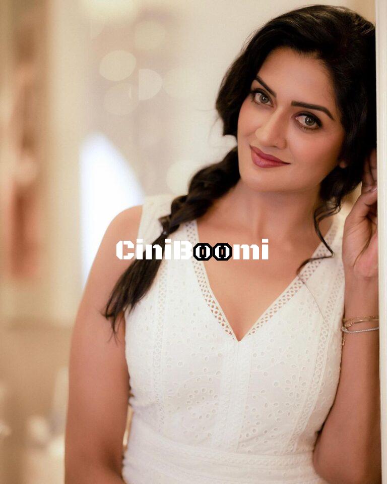 Actress Vimala Raman Redefines Beauty In White Outfit
