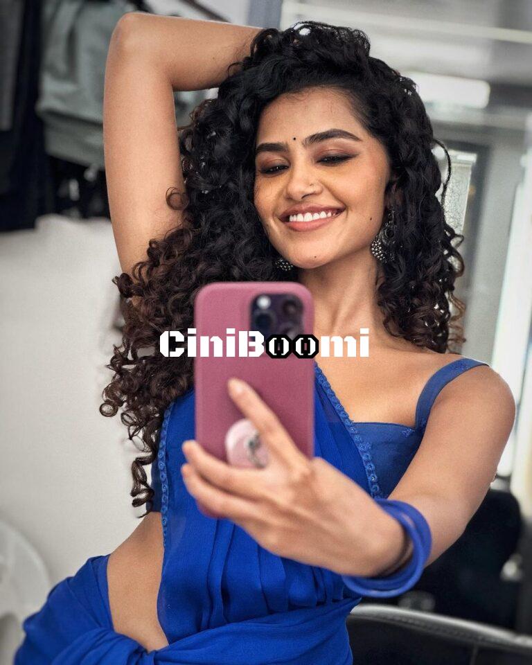 Actress Anupama Parameswaran Dazzles In Blue Saree