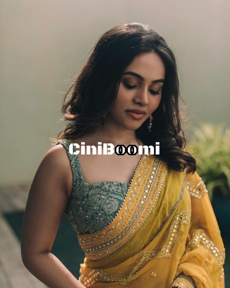 Actress Bhavani Sre Redefines Beauty In Traditional Outfit