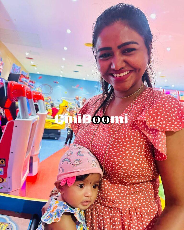 Adorable Clicks Of Actress Shalu Shamu With Her Niece