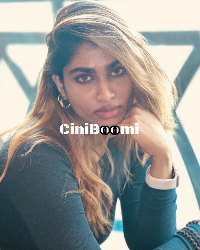 Casual Clicks Of Actress Shivani Narayanan