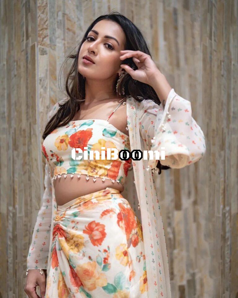 Actress Catherine Tresa Looks Flawless In Floral Outfit