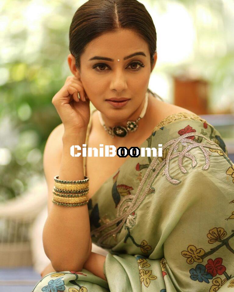 Actress Priya Mani Personifies Elegance In Saree