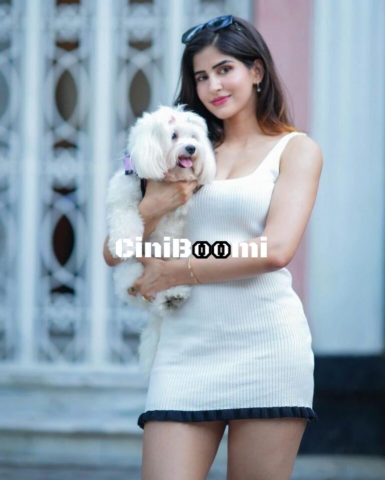 Adorable Clicks Of Actress Sakshi Malik With Her Puppy