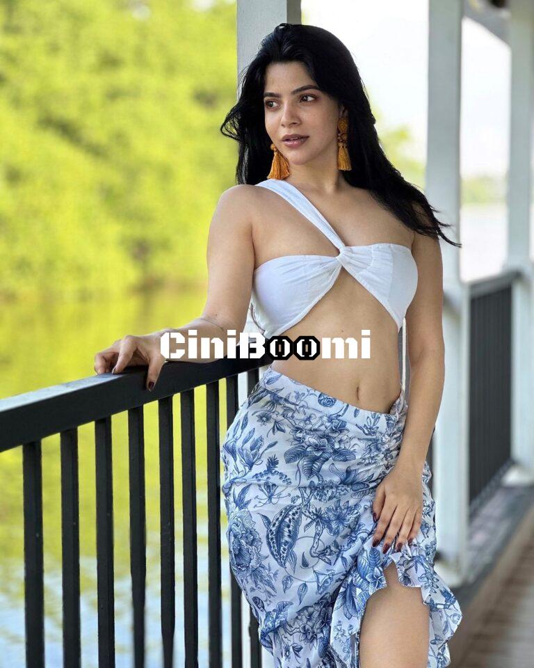 Actress Divyabharathi Sets The Internet Ablaze With Her Latest Clicks
