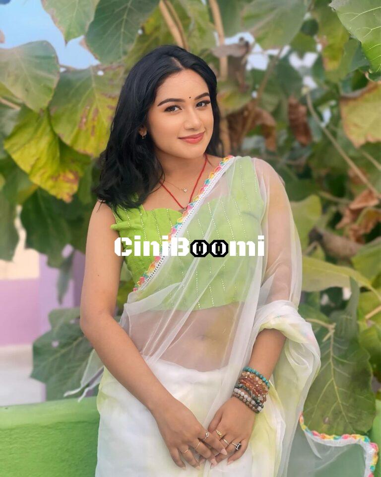 Actress Raveena Daha Lights Up The Internet With Her Clicks In Saree