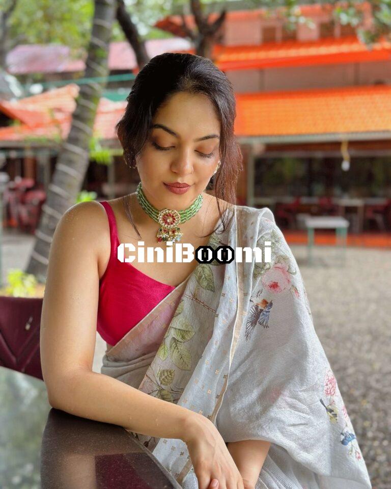 Actress Ahaana Krishna Blends Elegance With Charm In Saree