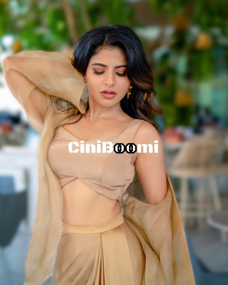 Actress Iswarya Menon Personifies Elegance In Her Recent Snaps