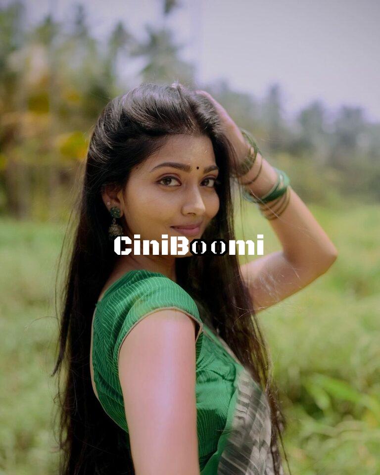Actress Thananyaa Oozes Elegance In Saree