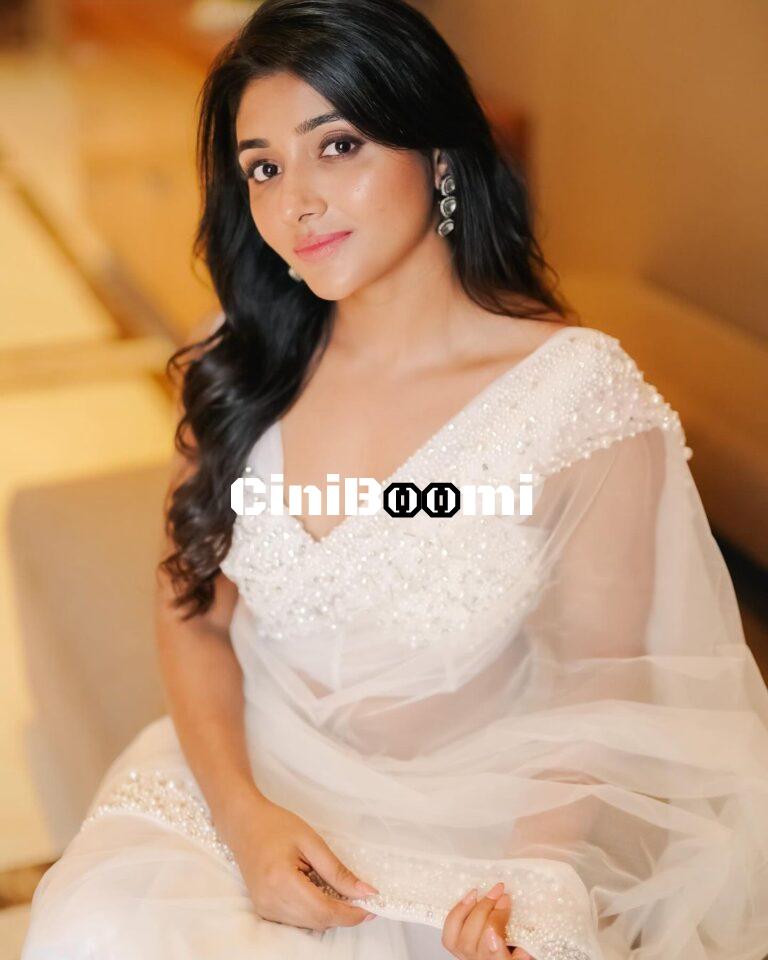 Actress Mirnaa Exudes Elegance In White Saree