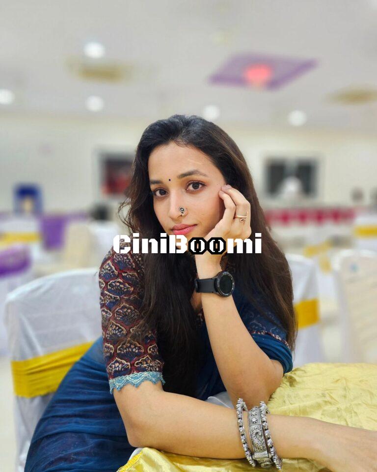 Actress Srinidhi Shetty Redefines Beauty In Her Latest Clicks