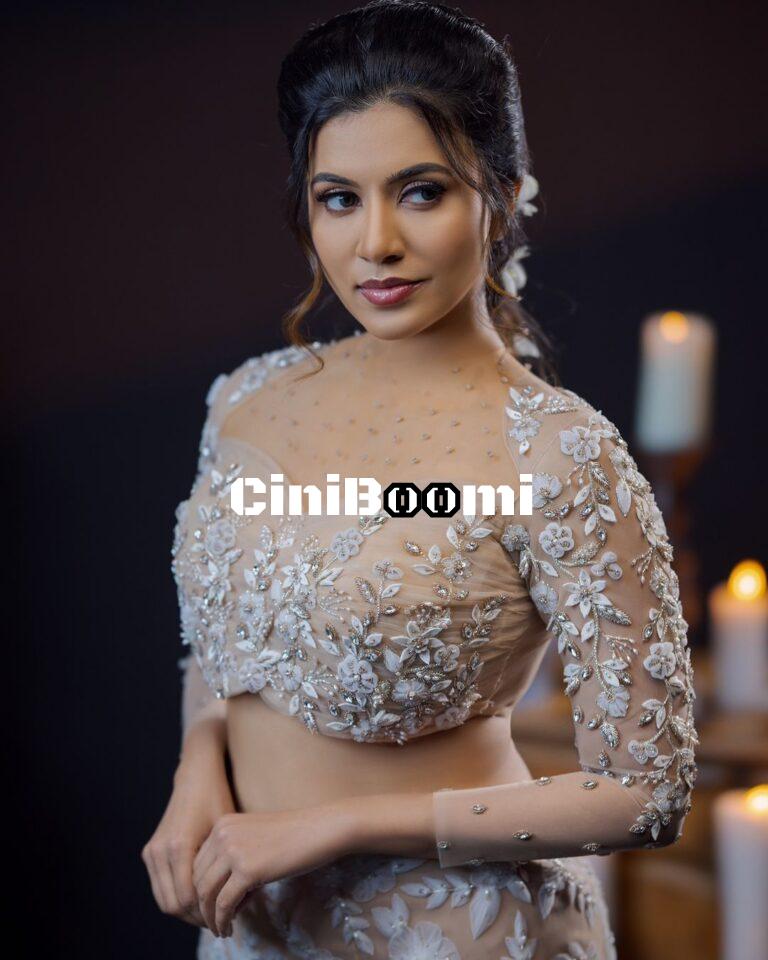 Actress Anju Kurian Redefines Elegance In Floral Mermaid Skirt