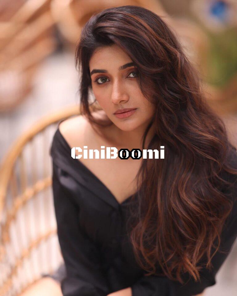 Actress Mirnaa Radiates Ethereal Beauty In Black Outfit