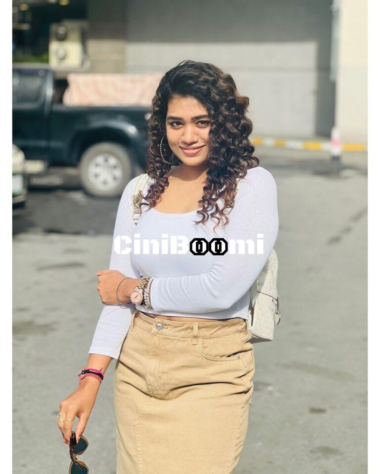 Singer Srinisha Embraces Cuteness With Curly Hair