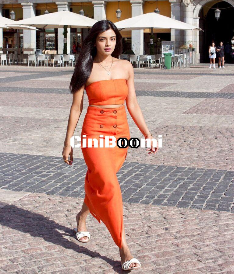 Actress Ashna Zaveri Unleashes Her Charisma In Orange Outfit